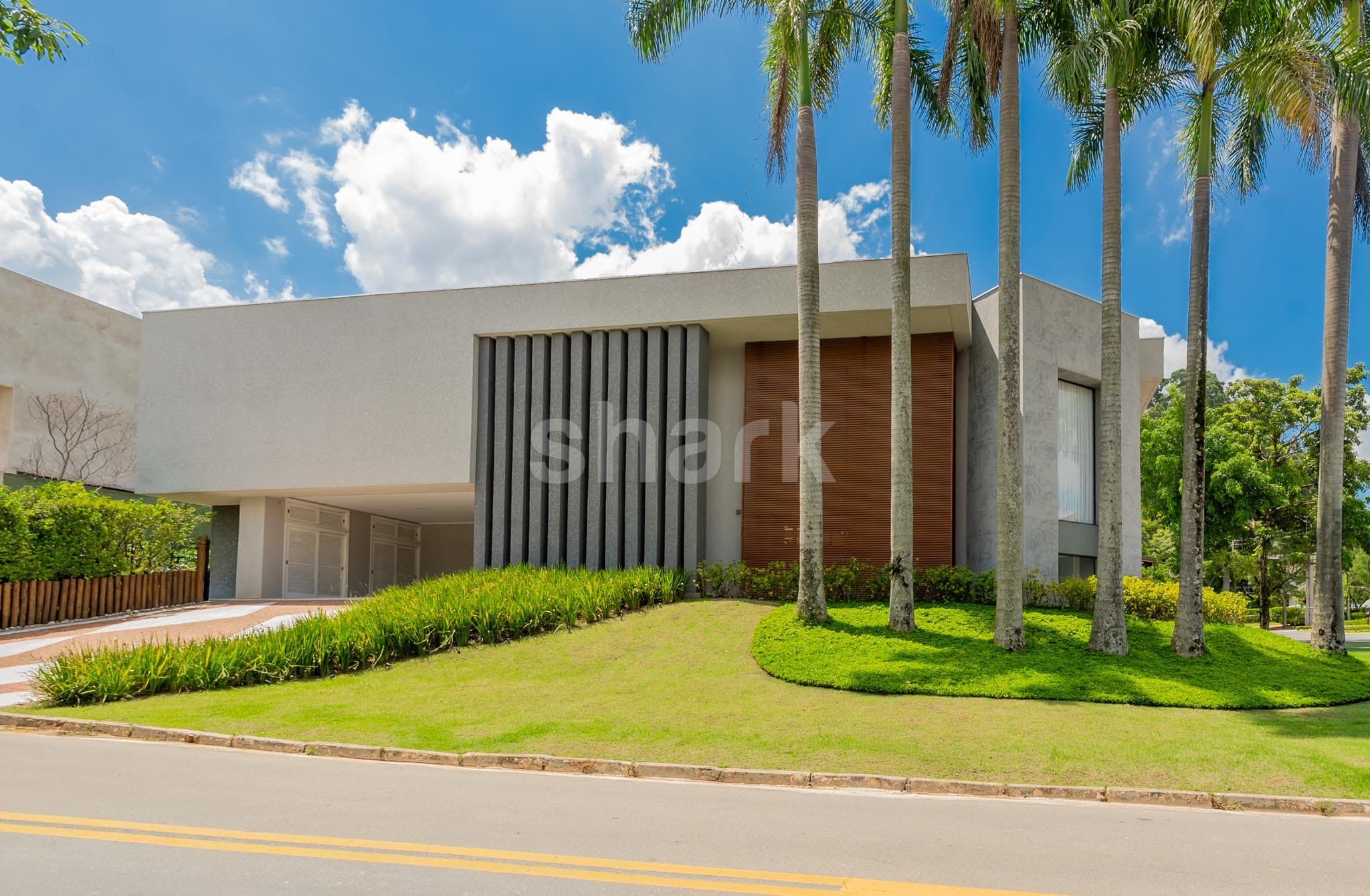 Casa em Residencial Tamboré — foto 1
