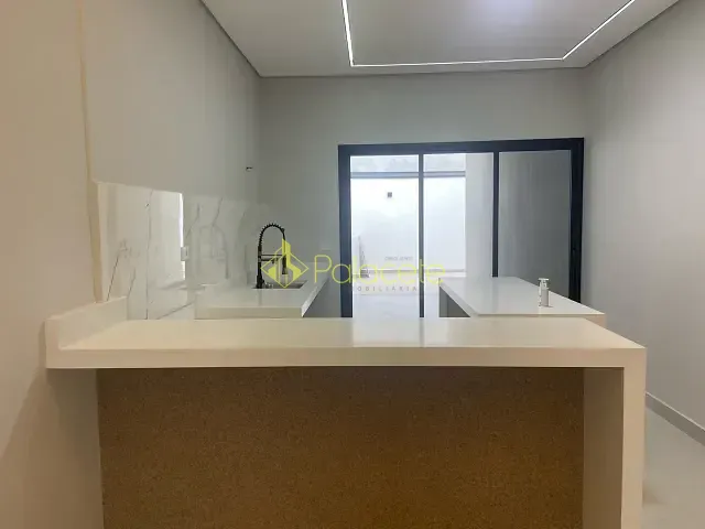 Casa com 175m² 3 quartos e 2 banheiros, à venda, no bairro Residencial e Comercial Bosque da Imperatriz em Pindamonhangaba