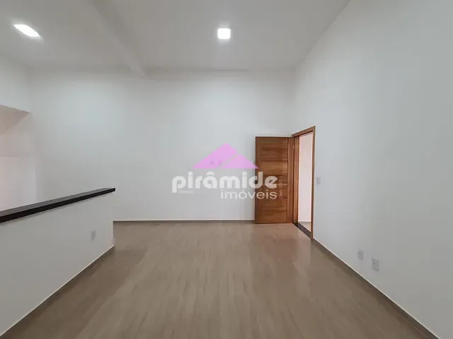 Casa com 125m² 3 quartos e 2 banheiros, à venda, no bairro Jardim Satélite em São José dos Campos