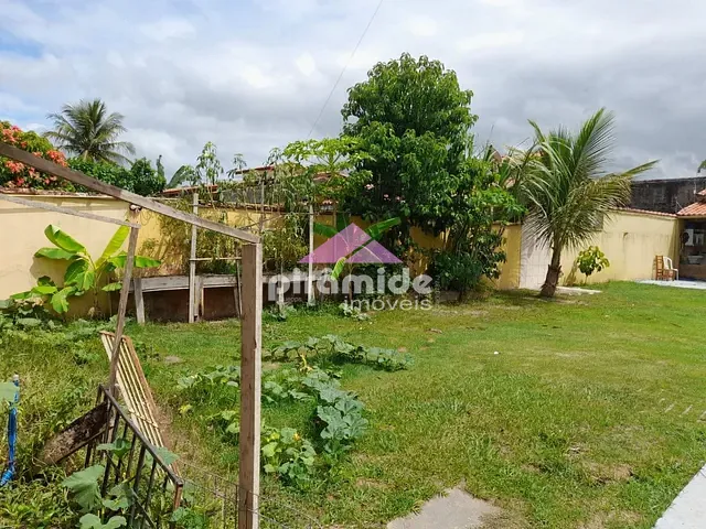 Casa com 360m² 2 quartos e 1 banheiro, à venda, no bairro Pontal de Santa Marina em Caraguatatuba