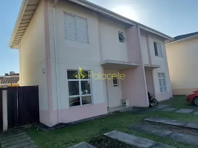 Casa com 125m² 3 quartos e 2 banheiros, à venda, no bairro Loteamento Alfredo Abilio Flores em Pindamonhangaba