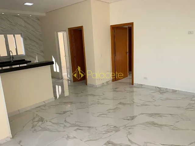 Casa com 250m² 3 quartos e 3 banheiros, à venda, no bairro Vila Suiça em Pindamonhangaba