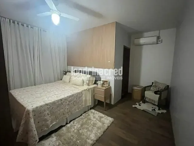 Casa com 250m² 3 quartos e 3 banheiros, à venda, no bairro Jardim São Francisco de Assis em Londrina