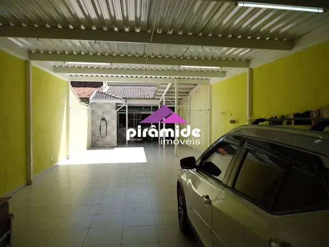 Casa com 174m² 1 quarto e 2 banheiros, à venda, no bairro Bosque dos Eucaliptos em São José dos Campos