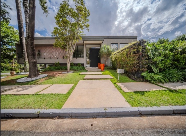 Casa com 848m² 4 quartos e 6 banheiros, à venda, no bairro Alphaville Residencial Um em Barueri