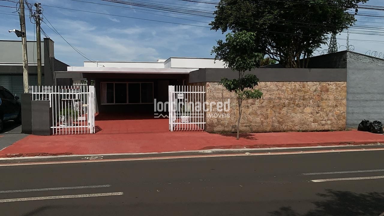 Casa, 3 quartos, 280 m² - Foto 1