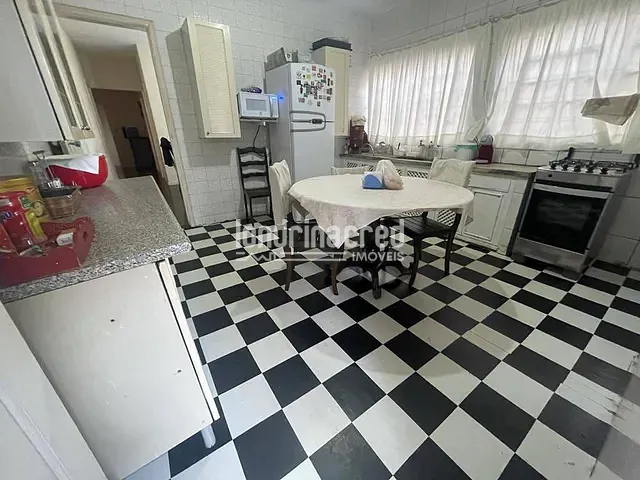 Casa com 390m² 3 quartos e 2 banheiros, à venda, no bairro Judith em Londrina