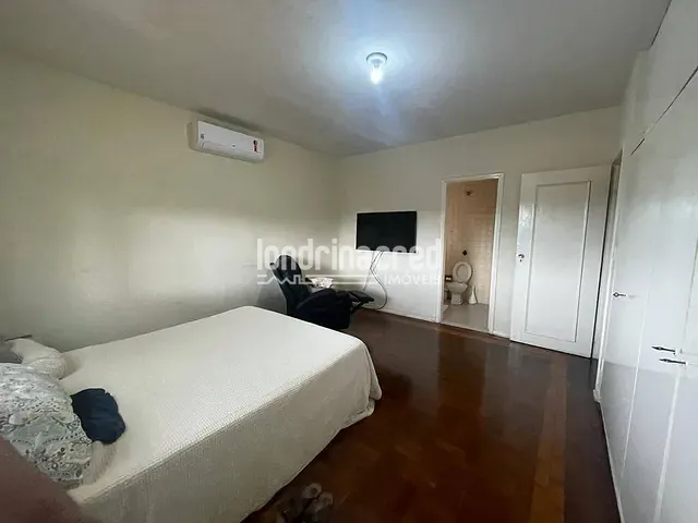 Casa com 390m² 3 quartos e 2 banheiros, à venda, no bairro Judith em Londrina