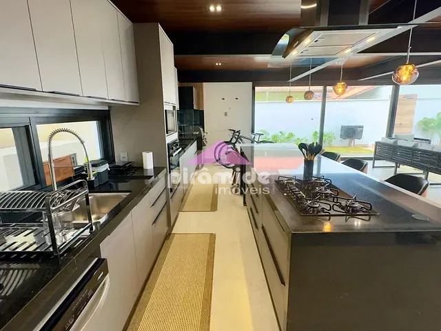 Casa com 375m² 5 quartos e 5 banheiros, à venda, no bairro Lagoinha em Ubatuba