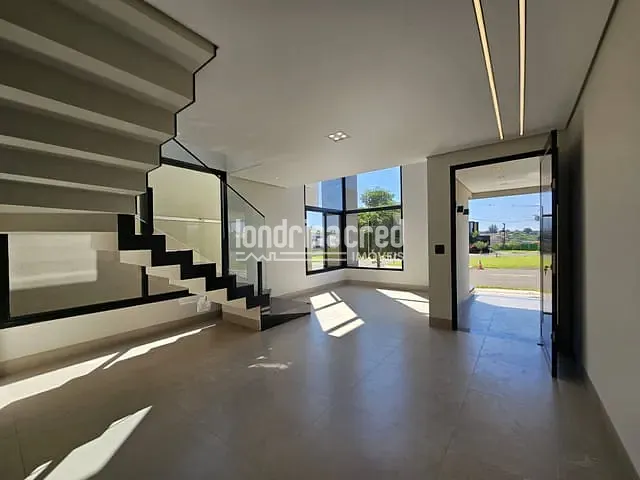 Casa com 300m² 3 quartos e 3 banheiros, à venda, no bairro CONDOMINIO BELLEVIE em Cambé