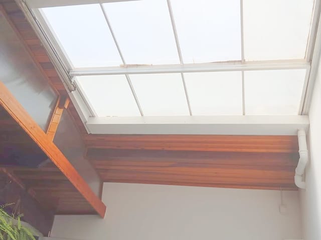 Casa 3 quartos e 2 banheiros, à venda, no bairro Santa Terezinha em Aparecida