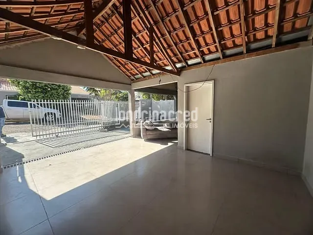 Casa com 250m² 4 quartos e 3 banheiros, à venda, no bairro Conjunto Habitacional Alexandre Urbanas em Londrina