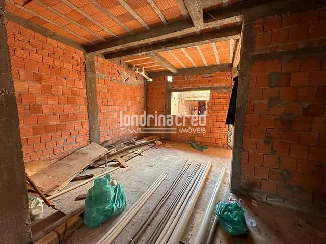 Casa com 210m² 3 quartos e 5 banheiros, à venda, no bairro Pinheiros em Londrina