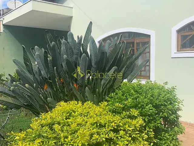 Casa com 300m² 3 quartos e 3 banheiros, à venda, no bairro Residencial Campos Maia em Pindamonhangaba
