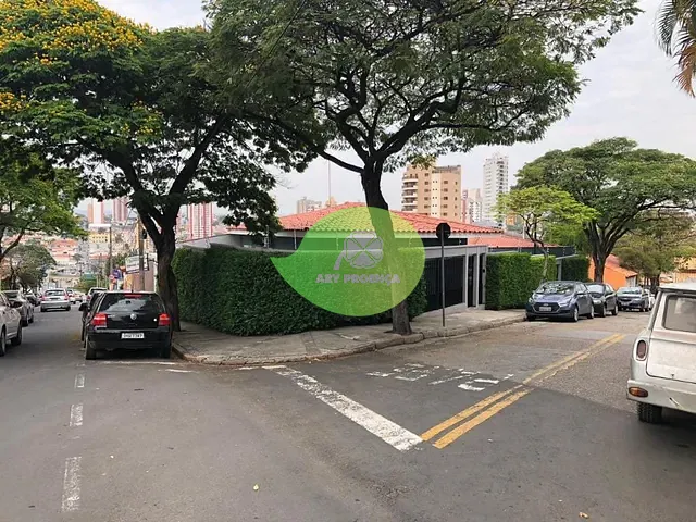 Casa com 300m² 3 quartos e 2 banheiros, à venda, no bairro Vila Trujillo em Sorocaba