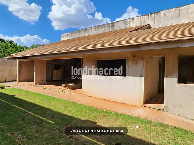Casa com 2598m² 5 quartos e 5 banheiros, à venda, no bairro Colonial em Londrina