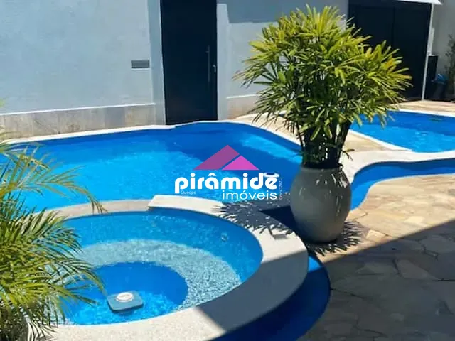 Casa com 500m² 7 quartos e 10 banheiros, à venda, no bairro Indaiá em Caraguatatuba