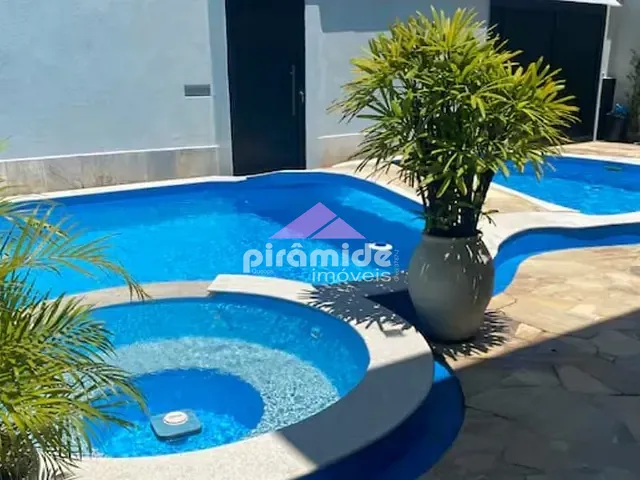 Casa com 500m² 7 quartos e 10 banheiros, à venda, no bairro Indaiá em Caraguatatuba