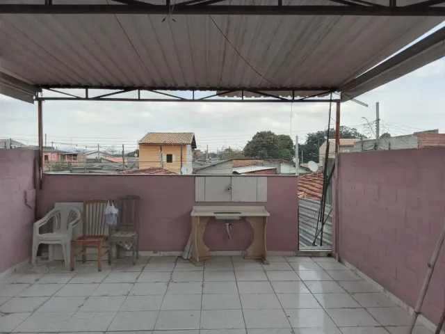 Casa com 125m² 2 quartos e 165 banheiros, à venda, no bairro Conjunto Residencial Araretama em Pindamonhangaba