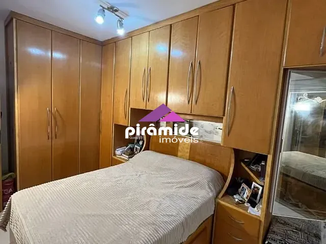 Casa com 151m² 3 quartos e 2 banheiros, à venda, no bairro Conjunto Residencial Trinta e Um de Março em São José dos Campos