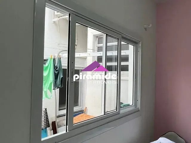 Casa com 151m² 3 quartos e 2 banheiros, à venda, no bairro Conjunto Residencial Trinta e Um de Março em São José dos Campos