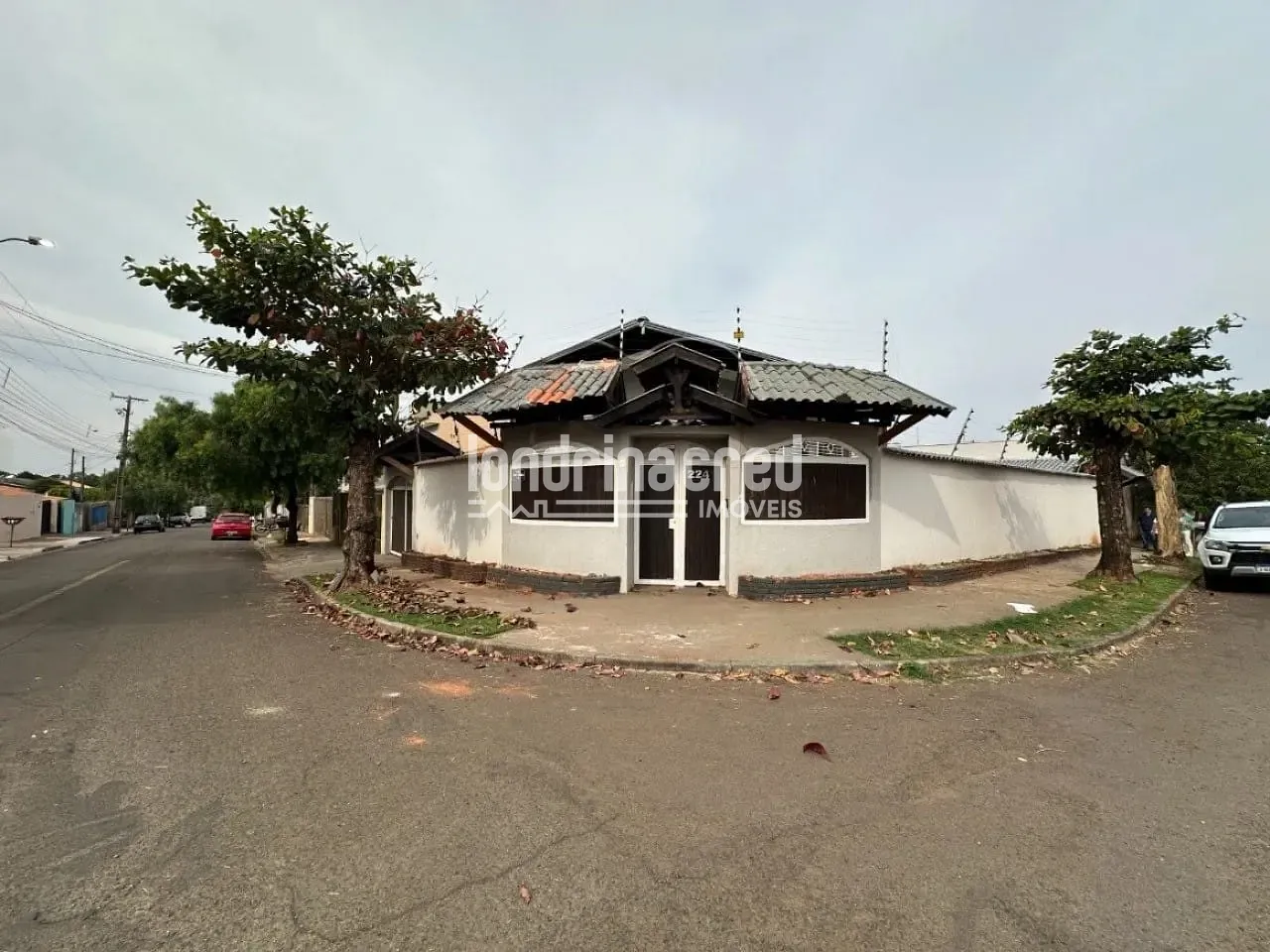 Casa, 4 quartos, 275 m² - Foto 1