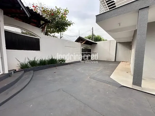 Casa com 317m² 4 quartos e 4 banheiros, à venda, no bairro Residencial Vila Romana em Londrina