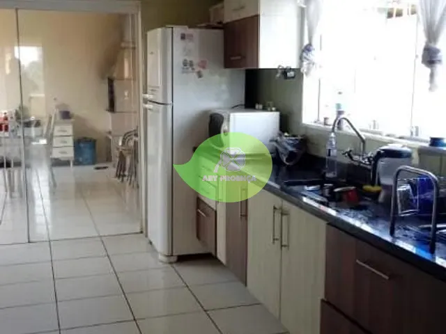 Casa com 906m² 4 quartos e 4 banheiros, à venda, no bairro Condomínio Village Ipanema em Araçoiaba da Serra
