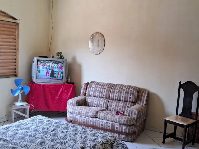 Casa com 348m² 2 quartos e 2 banheiros, à venda, no bairro Vila Mariana em Aparecida