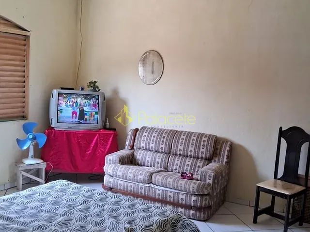 Casa com 348m² 2 quartos e 2 banheiros, à venda, no bairro Vila Mariana em Aparecida