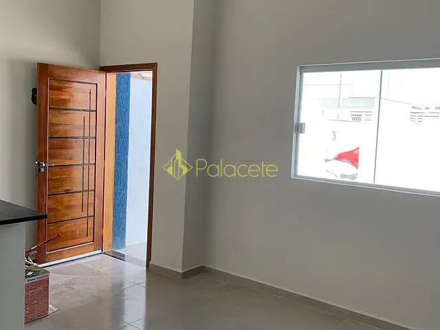Casa com 125m² 3 quartos e 2 banheiros, à venda, no bairro Residencial e Comercial Portal dos Eucaliptos em Pindamonhangaba