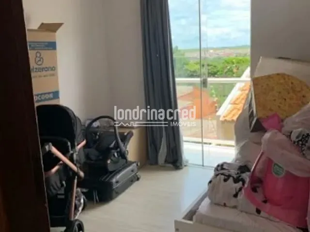 Casa 3 quartos e 4 banheiros, à venda, no bairro Dom Pedro II em Londrina