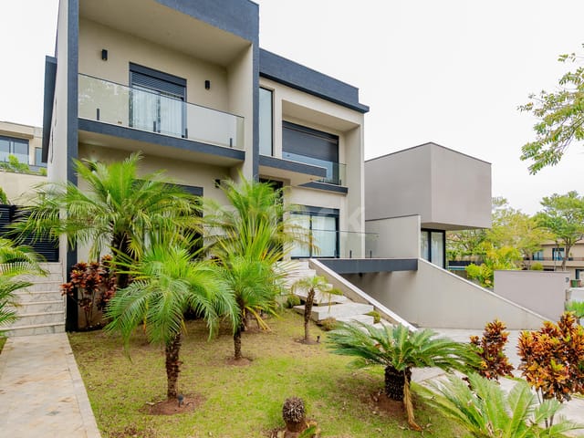Casa com 490m² 5 quartos e 8 banheiros, à venda, no bairro Alphaville em Santana de Parnaíba