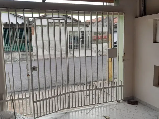 Casa com 170m² 2 quartos e 2 banheiros, à venda, no bairro Crispim em Pindamonhangaba