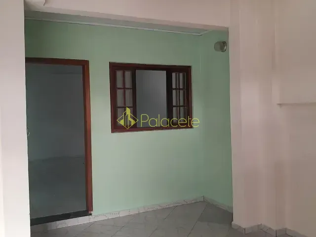 Casa com 170m² 2 quartos e 2 banheiros, à venda, no bairro Crispim em Pindamonhangaba