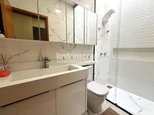 Casa com 250m² 3 quartos e 3 banheiros, à venda, no bairro Jardim Europa em Londrina