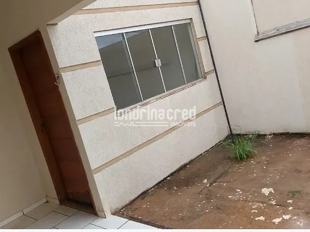 Casa com 126m² 2 quartos e 1 banheiro, à venda, no bairro Jardim Imperatriz em Cambé