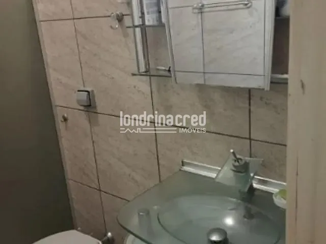 Casa com 250m² 2 quartos e 2 banheiros, à venda, no bairro Jardim Planalto em Londrina