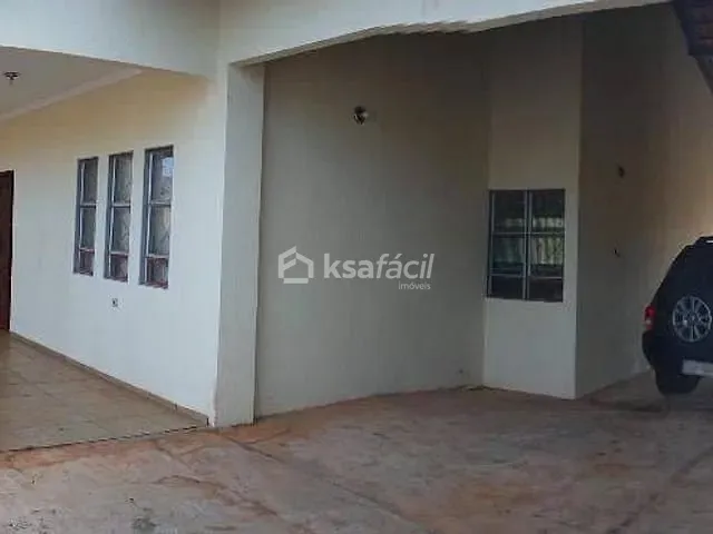 Casa com 625m² 2 quartos e 2 banheiros, à venda, no bairro Parque dos Novos Estados em Campo Grande