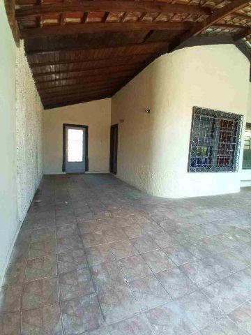Casa com 250m² 3 quartos e 3 banheiros, à venda, no bairro Residencial Campos Maia em Pindamonhangaba
