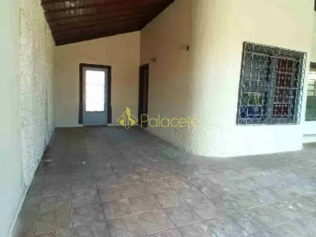 Casa com 250m² 3 quartos e 3 banheiros, à venda, no bairro Residencial Campos Maia em Pindamonhangaba