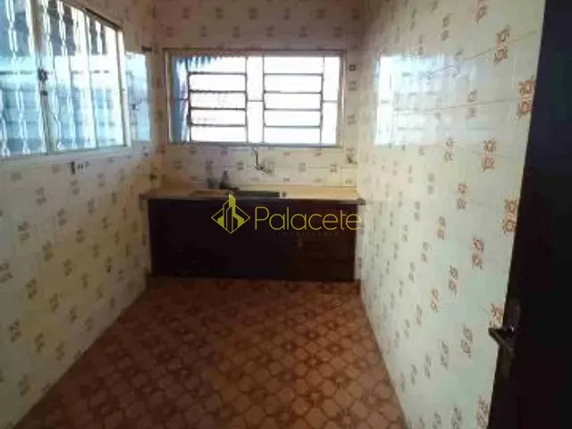 Casa com 250m² 3 quartos e 3 banheiros, à venda, no bairro Residencial Campos Maia em Pindamonhangaba
