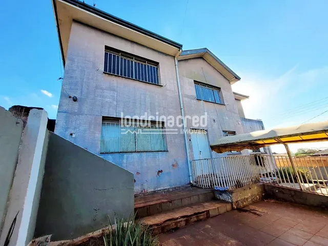 Casa com 315m² 7 quartos e 3 banheiros, à venda, no bairro Centro em Ibiporã