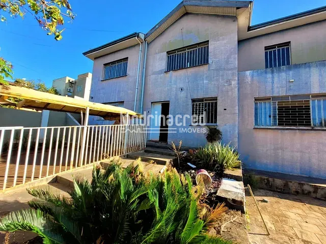 Casa com 315m² 7 quartos e 3 banheiros, à venda, no bairro Centro em Ibiporã