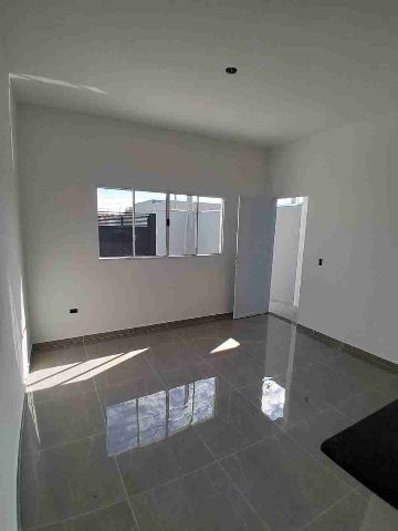Casa com 125m² 2 quartos e 1 banheiro, à venda, no bairro Residencial e Comercial Portal dos Eucaliptos em Pindamonhangaba
