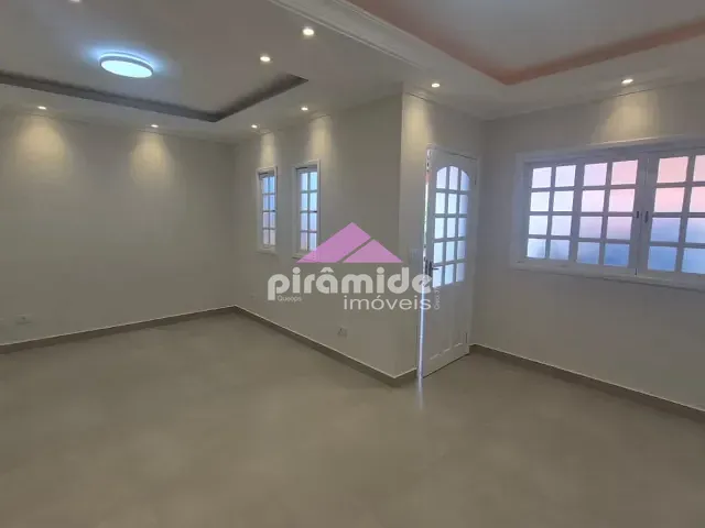 Casa com 150m² 3 quartos e 3 banheiros, à venda, no bairro Jardim Uirá em São José dos Campos