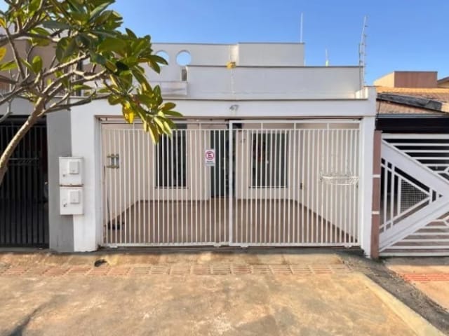 Foto do Casa - Casa Geminada na Zona Leste com 3 Quartos (1 Suíte), 2 Vagas, Ar Condicionado, Blindex, em Bairro Tranquilo e a 5 Minutos do Centro | Londrina Cred Imóveis