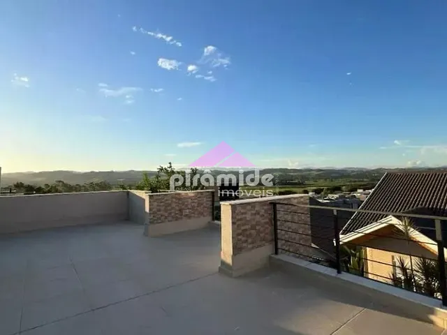Casa com 451m² 3 quartos e 4 banheiros, à venda, no bairro Urbanova em São José dos Campos