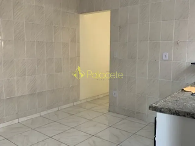 Casa com 125m² 3 quartos e 1 banheiro, à venda, no bairro Santana em Pindamonhangaba