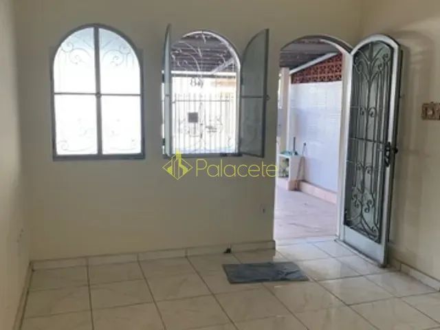 Casa com 125m² 3 quartos e 1 banheiro, à venda, no bairro Santana em Pindamonhangaba